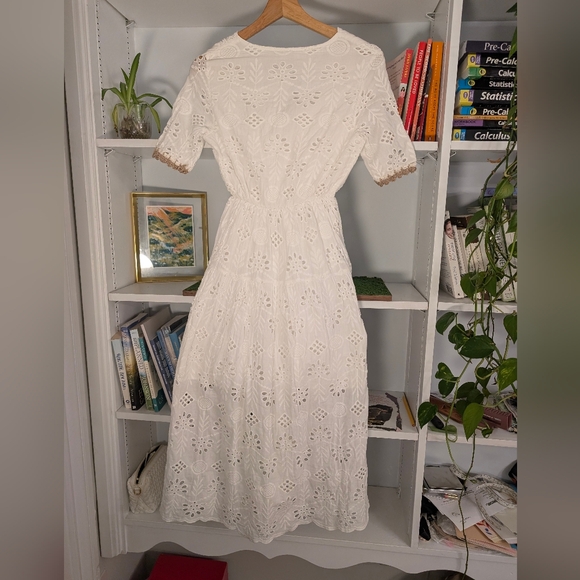 White Eyelet Dress Short Sleeve V-Neck Tea Length Sz Small Bohemian Cottagecore - Picture 9 of 13